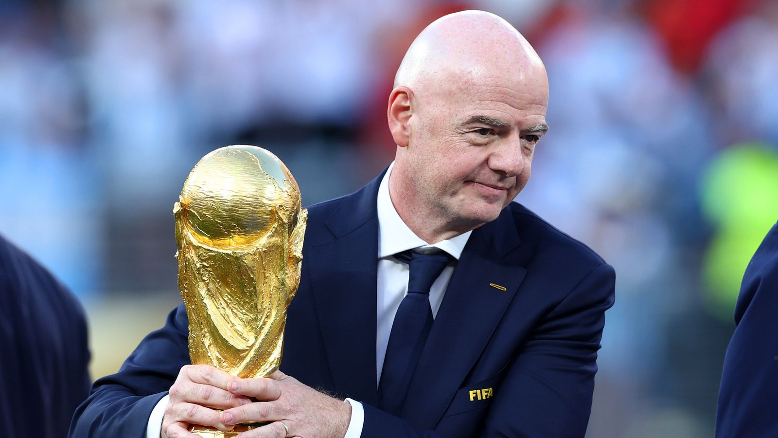 世界杯：国际足联主席贾尼·因凡蒂诺为支持争议私募投资计划的成员提供3000万英镑激励